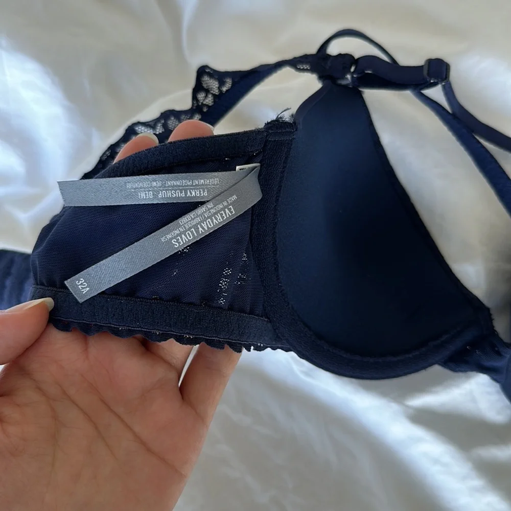 Aerie Push-Up Bra (Size 32A) - Never Worn Before - Picture 3 of 4
